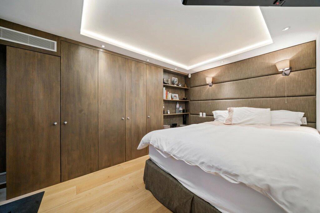 4 bedroom apartment for sale in Lancaster Gate, Hyde Park, London, W2